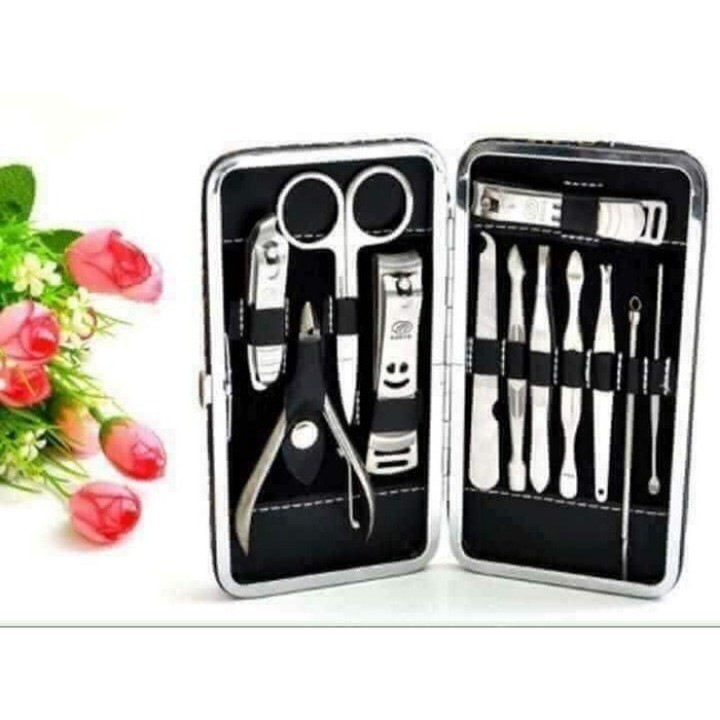 Bấm móng tay 12 chi tiết