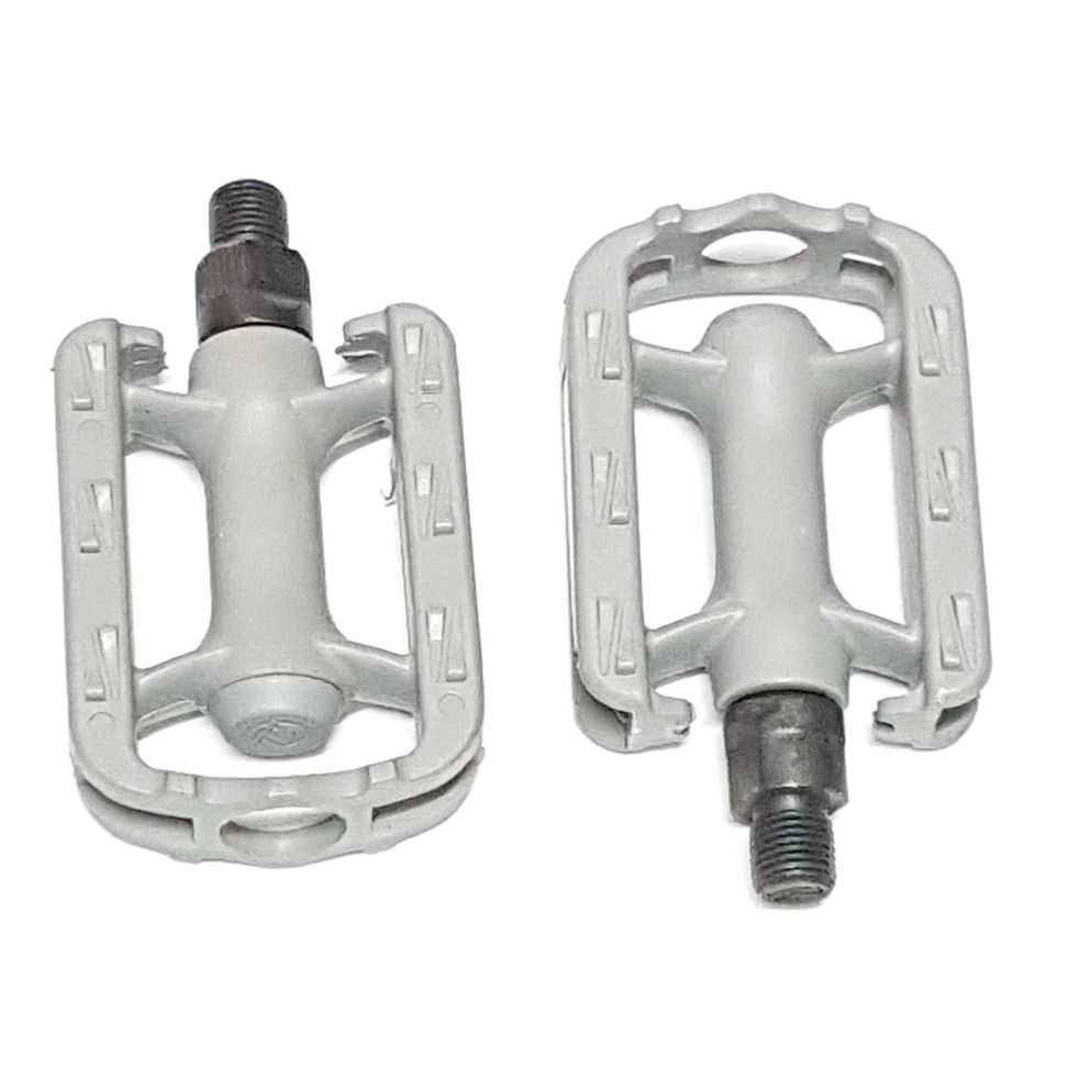Bàn đạp xe đạp . em bé -2 cái