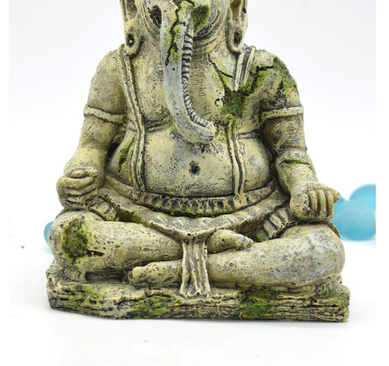 Tượng voi thần Siva đổ nát