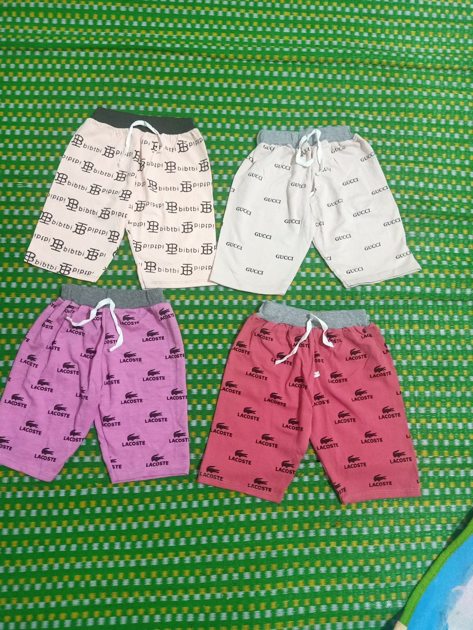 Quần lửng màu hồng cho bé