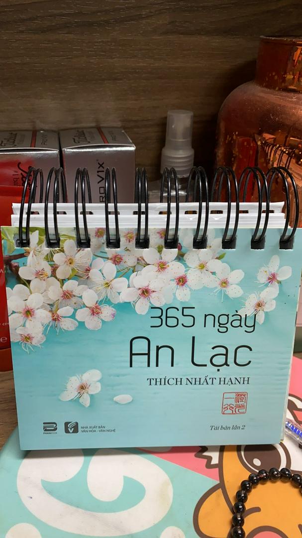 Sách - 365 Ngày An Lạc - Thiền Sư Thích Nhất Hạnh