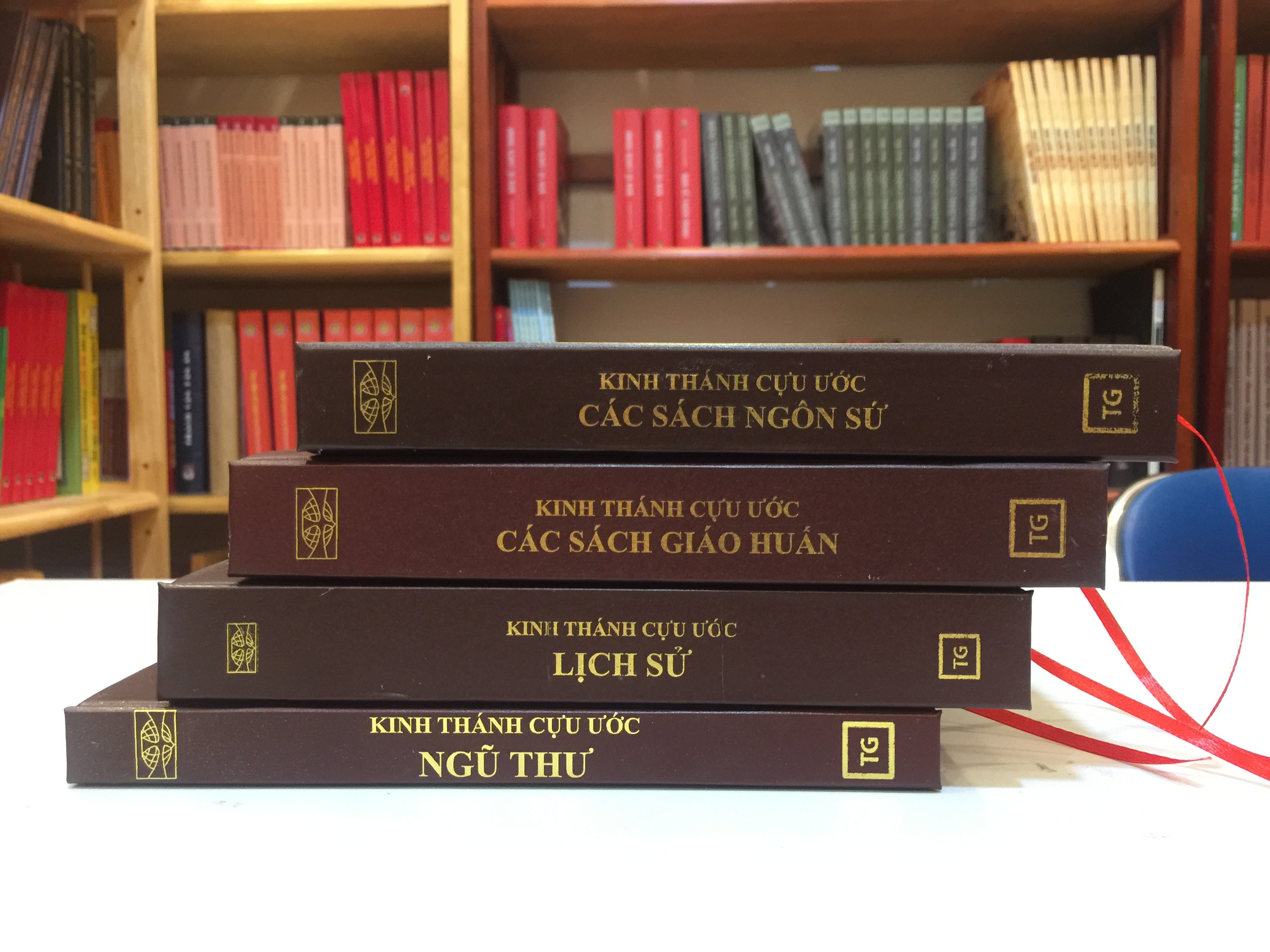 Kinh Thánh Cựu Ước 4 Quyển