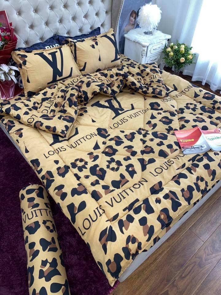 (FreeShip MAX) Bộ Chăn Ga Gối Combo 5 Món , LV Báo  -kovico  drap giường, ga giường, ra giường, drap trải giường,ga trải giường, drap trải giường đẹp ga trải giường cưới, bộ ga trải nệm mát, ga giường cưới,Ga giường spa