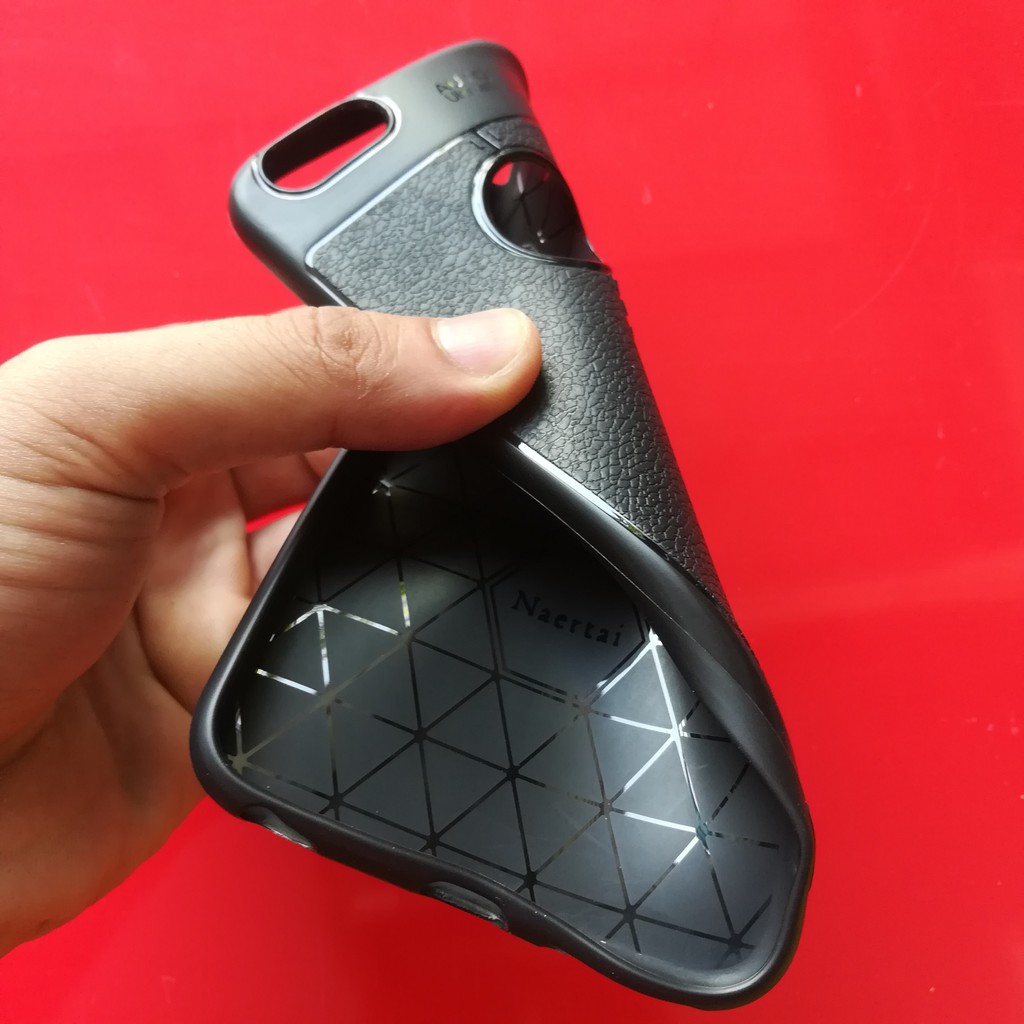 ỐP LƯNG IPHONE 6 PLUS/6S PLUS DẺO GIẢ DA ĐEN ĐẸP CHỐNG SHỌCK