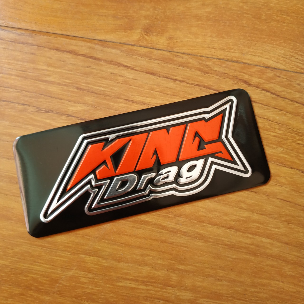 Tem nhôm dán Pô King drag 9.7x4cm