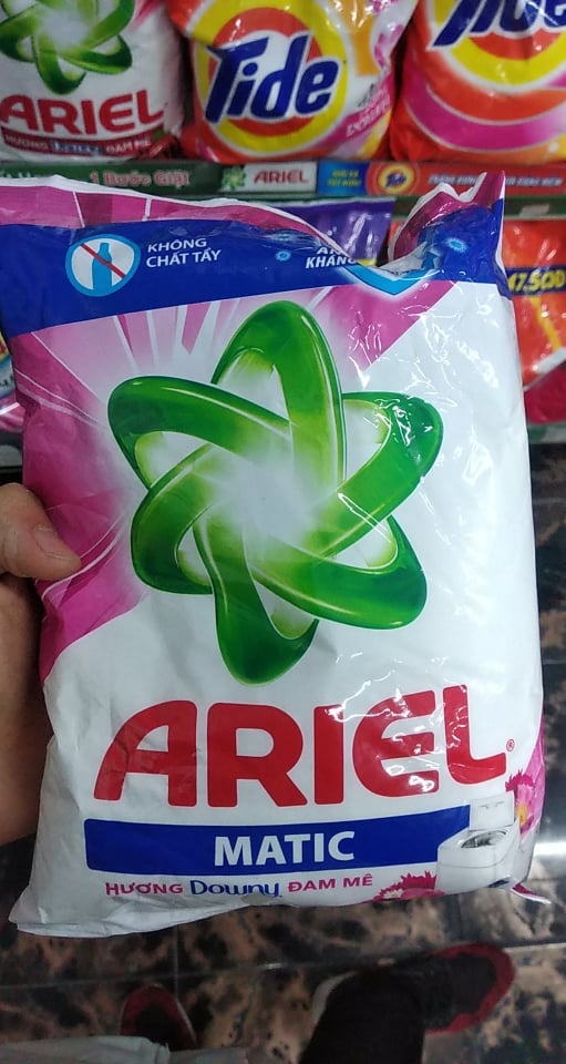 Bột giặt Ariel Matic 620g