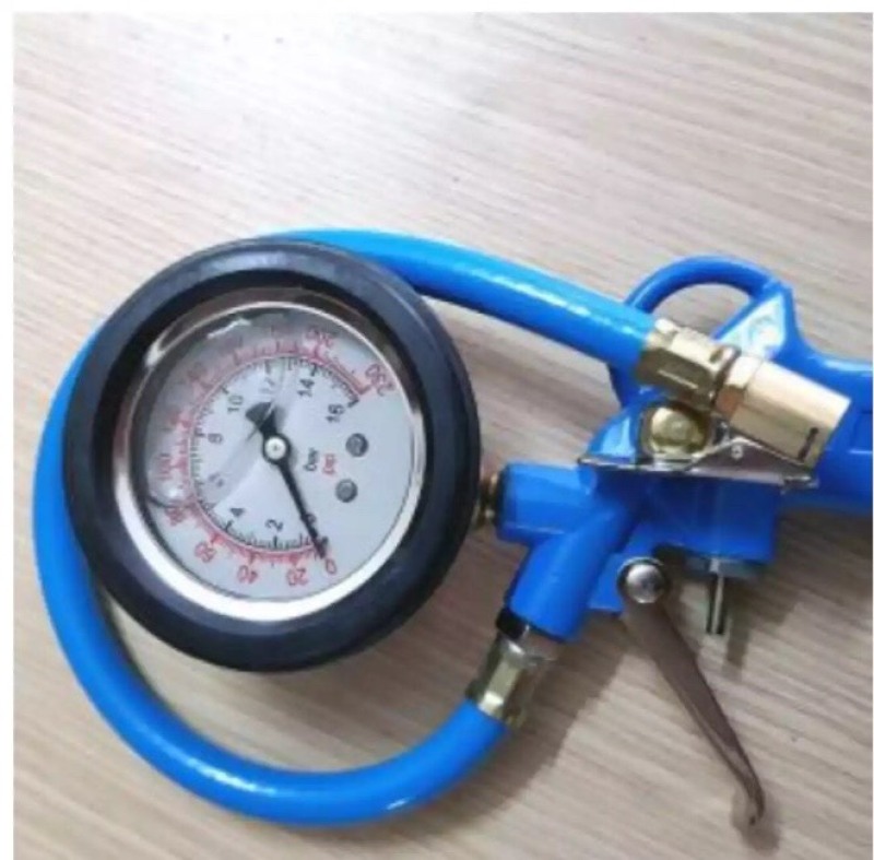Đồng hồ ngâm dầu bơm lốp cho ô tô xe máy- Xuất xứ Đài Loan