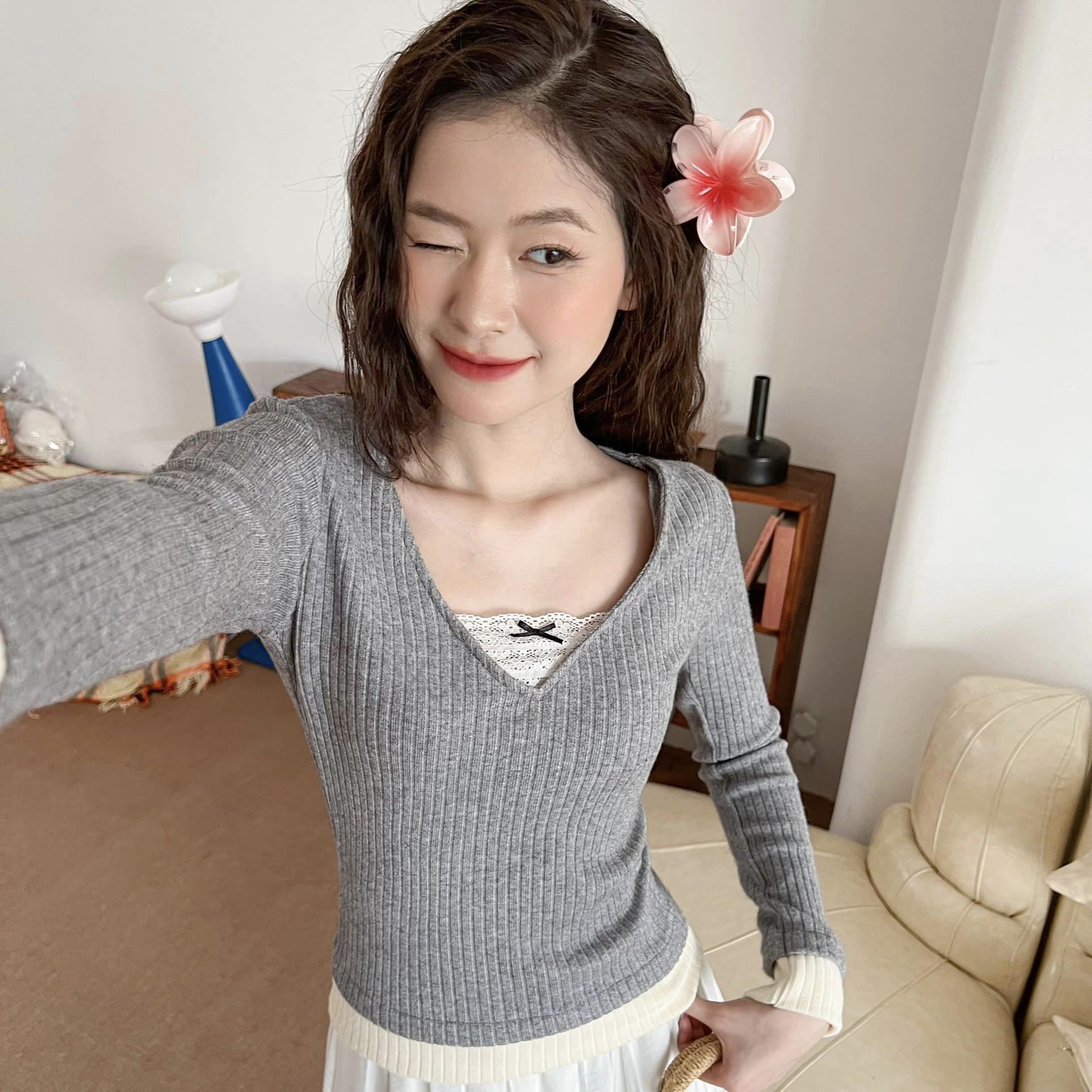 GOLA - Áo LANKA - Áo tay dài cổ V