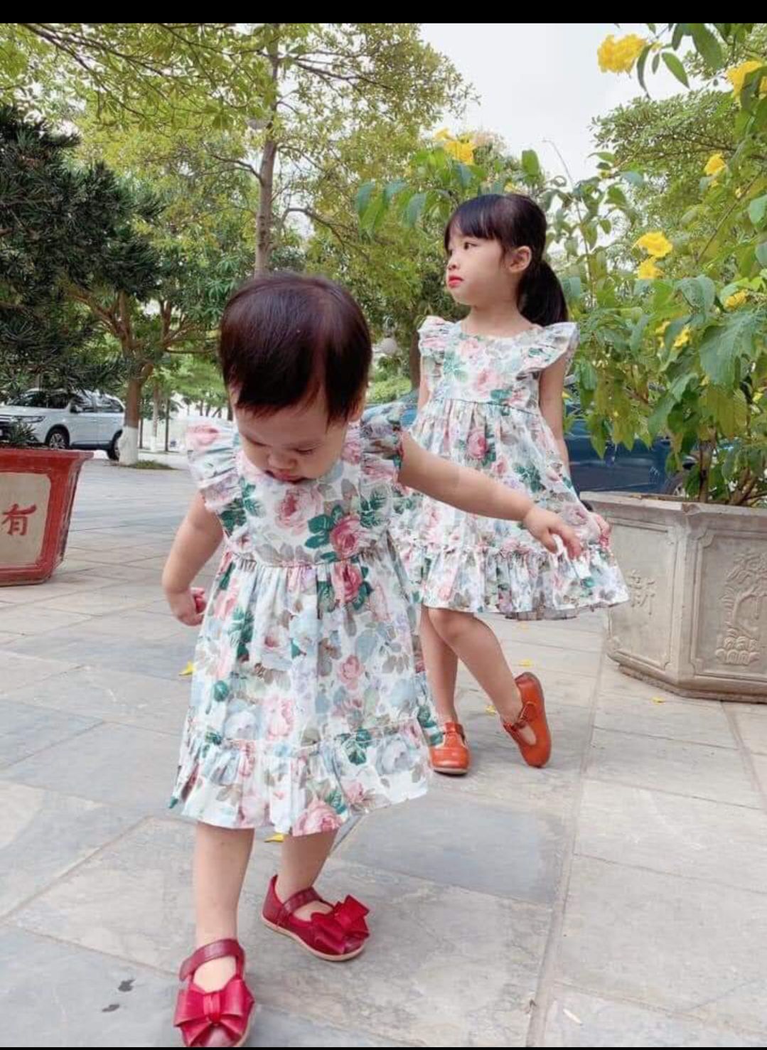 Váy hoa hồng cánh tiên cho bé gái