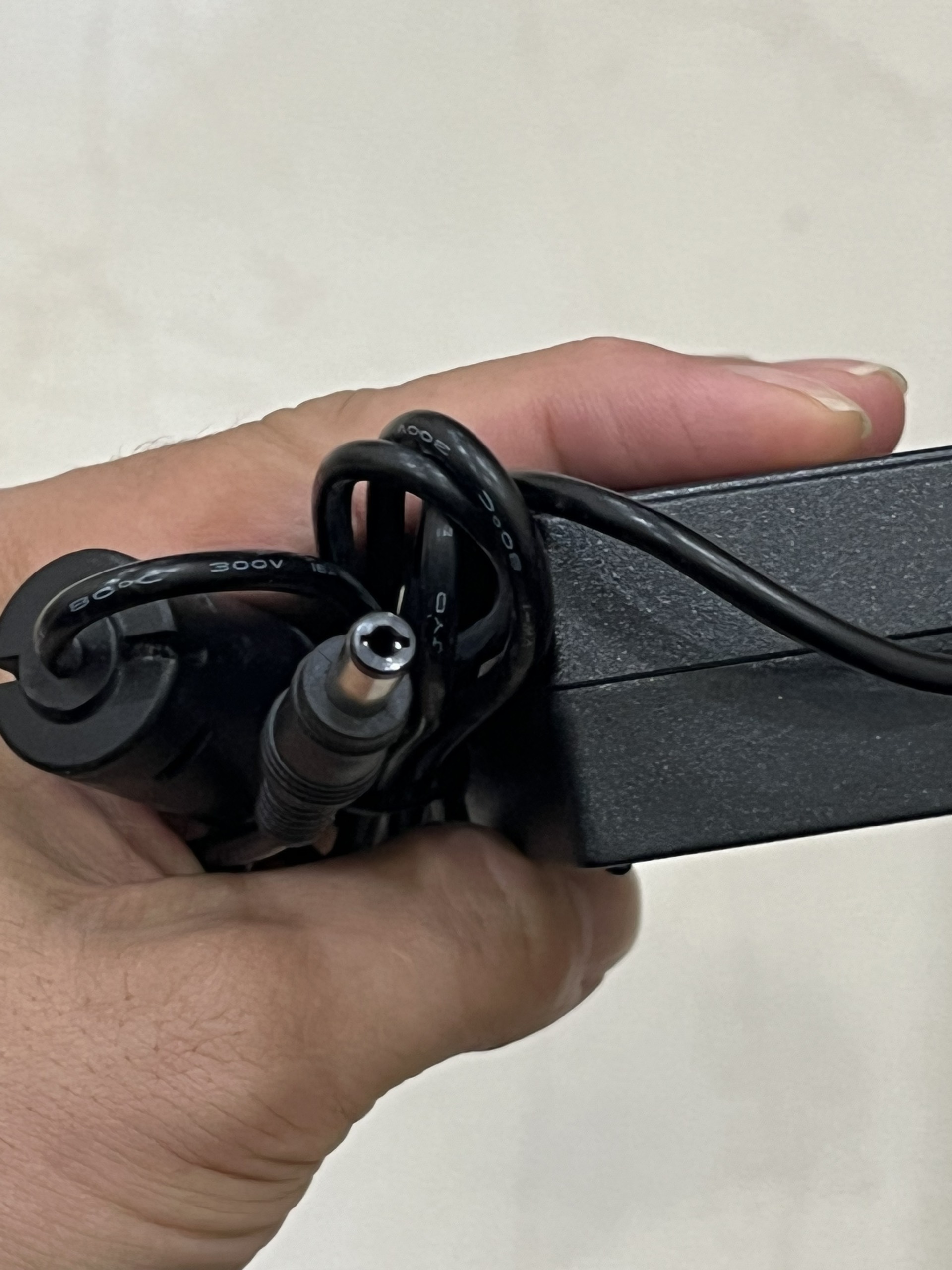 ADAPTER 15V 6a