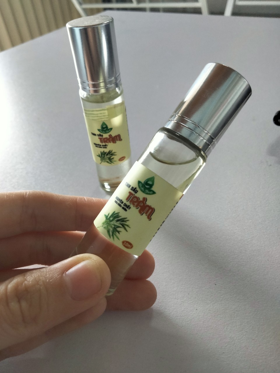 Tinh dầu tràm bi lăn 10ml