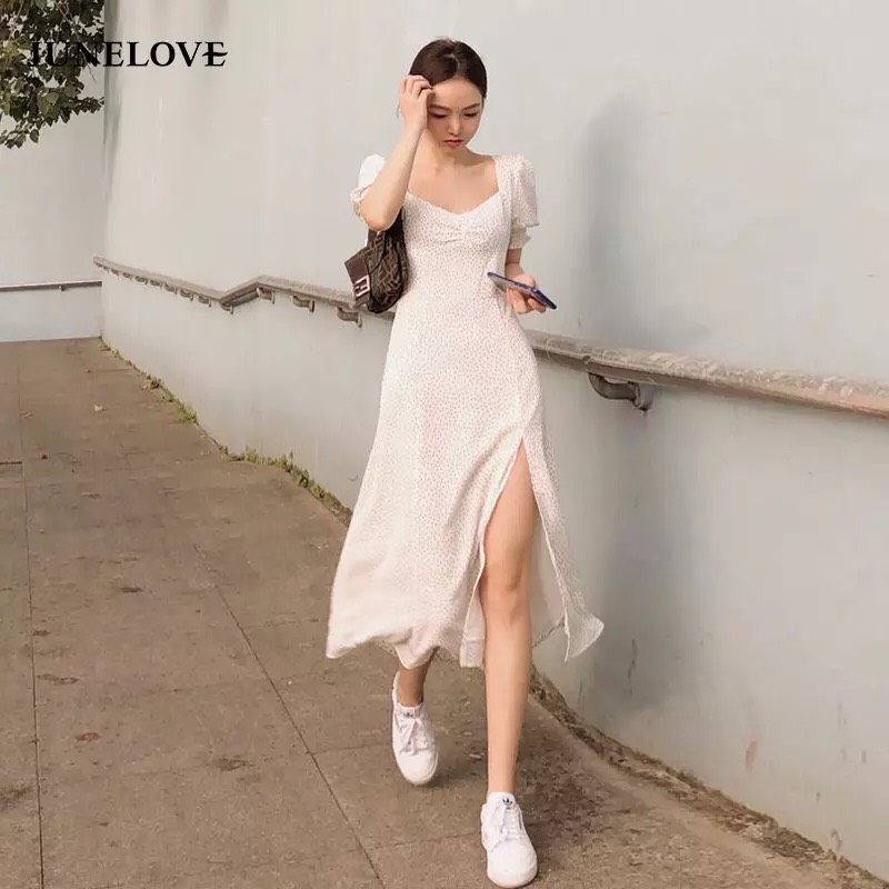 Đầm Bi Trắng Xẻ Tà Dáng Dài