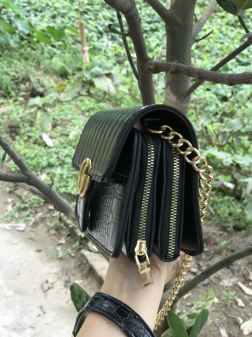 Túi Gucci 2 khóa vân rắn