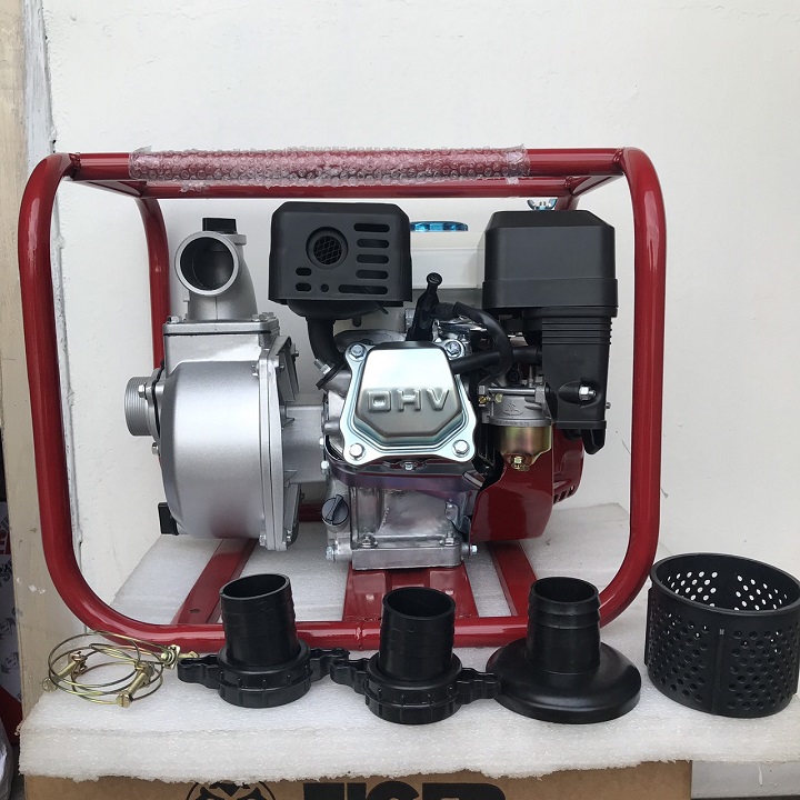 máy bơm nước chạy xăng