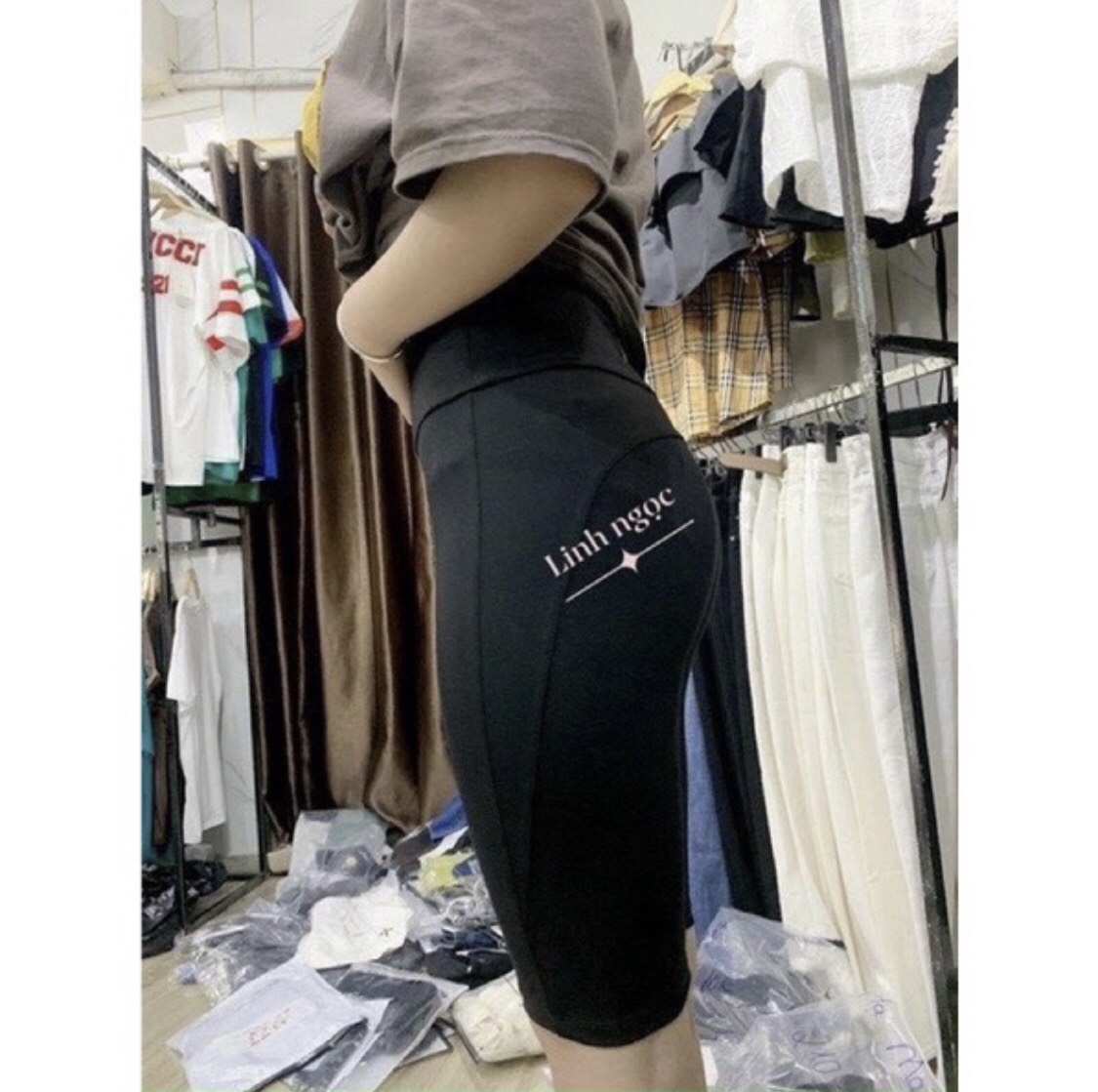QUẦN LEGGING NGỐ NÂNG MÔNG WANG M310