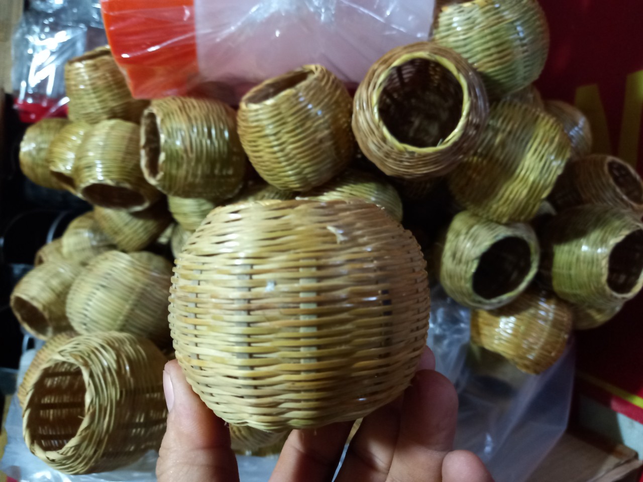 [5 Cái]Cóng tre đựng lúa cho chim cu gáy