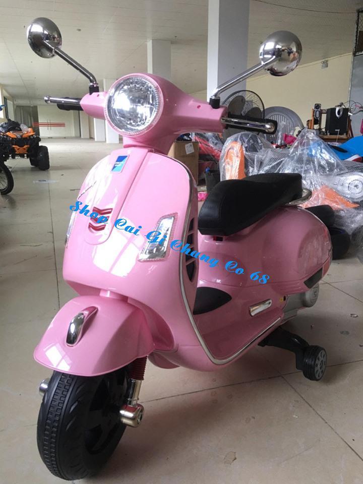 XE MÁY ĐIỆN TRẺ EM KIỂU DÁNG XE VESPA BÌNH 12V