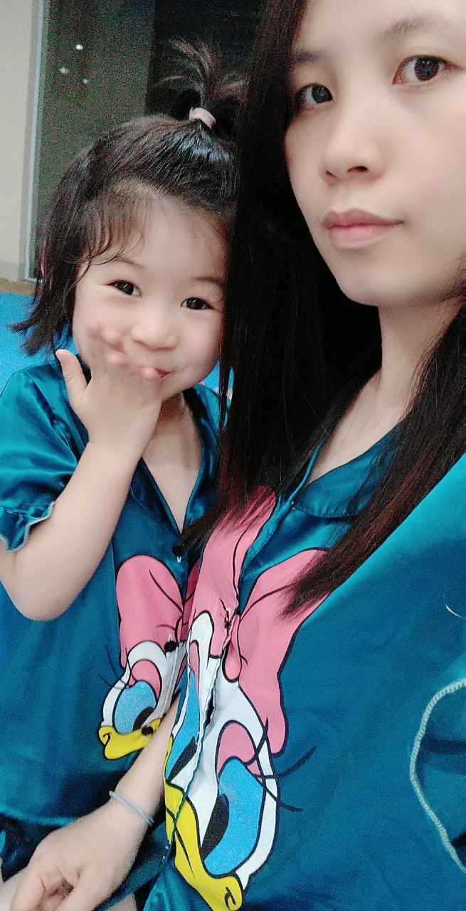 Bộ lụa  vịt DONAN cho  bé gái (Hình chụp thật)