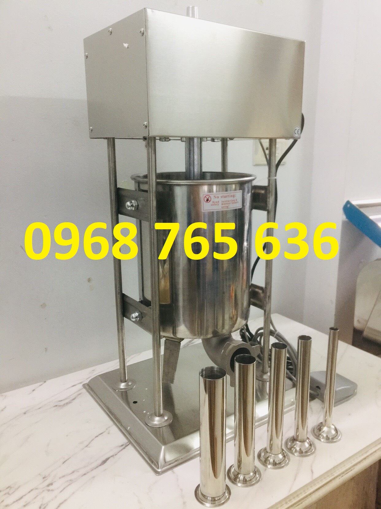 Máy nhồi đùn xúc xích chạy điện làm nem, lạp xưởng 10 lít