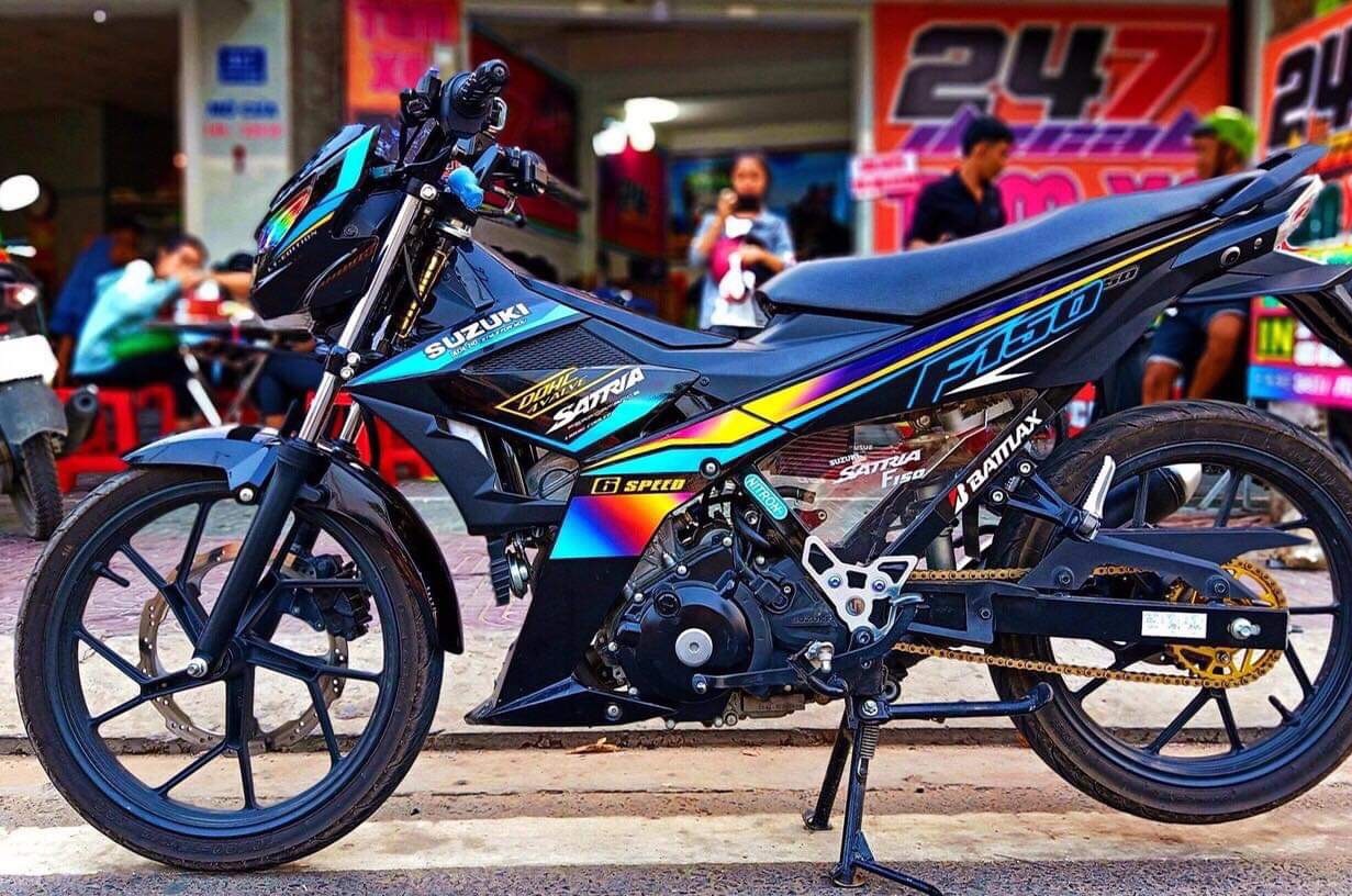 Tem rời satria fi dán xe đen