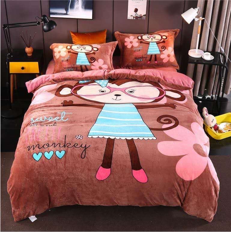Bộ Chăn Ga Gối Nỉ Nhung Cao Cấp Nhập Khẩu Mẫu khỉ đeo kính