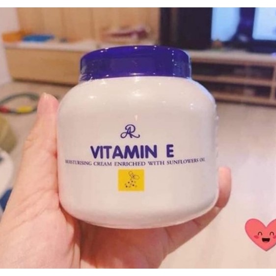 Kem nẻ Vitamin E hàng chuẩn thái Lan