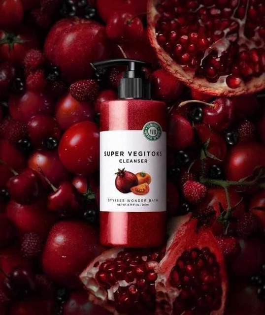 Sữa rửa mặt rau củ Đỏ Super Vegitoks Cleanser thải độc 300ml Duduhouse