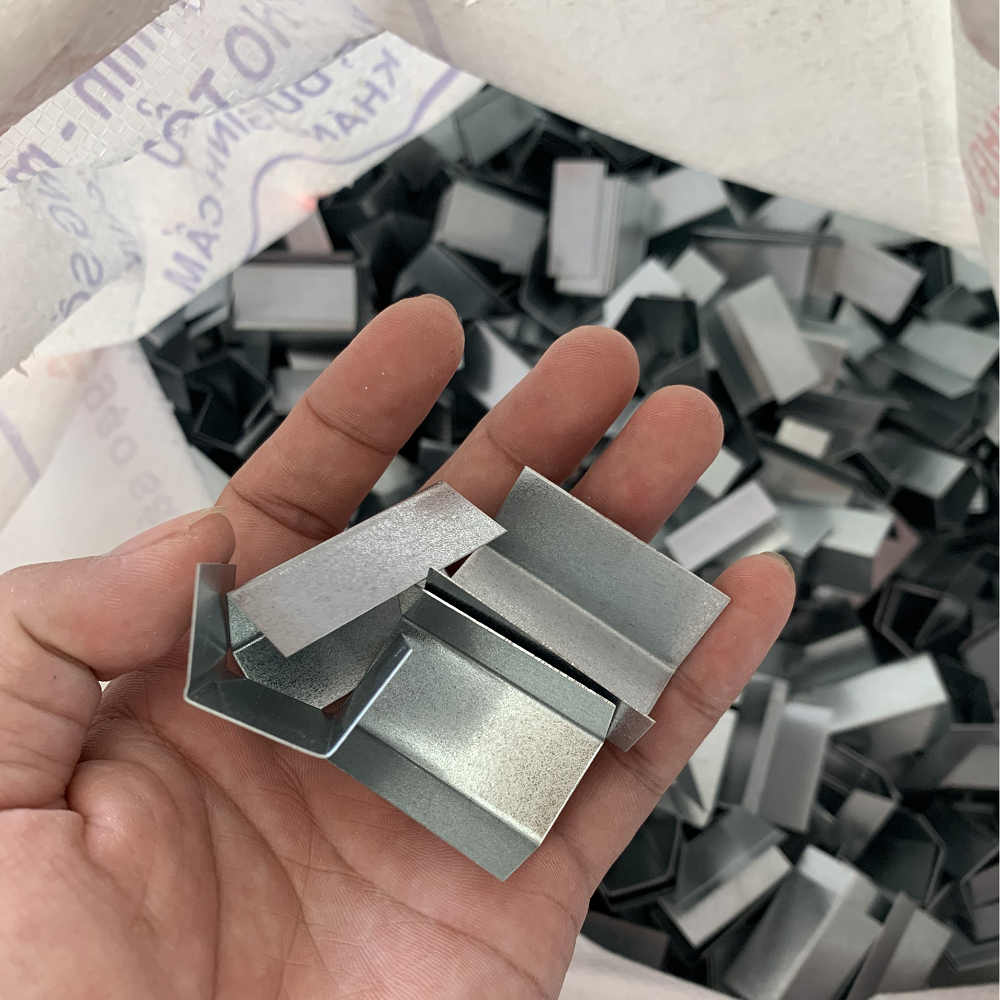 Bọ sắt đóng dây đai 1kg