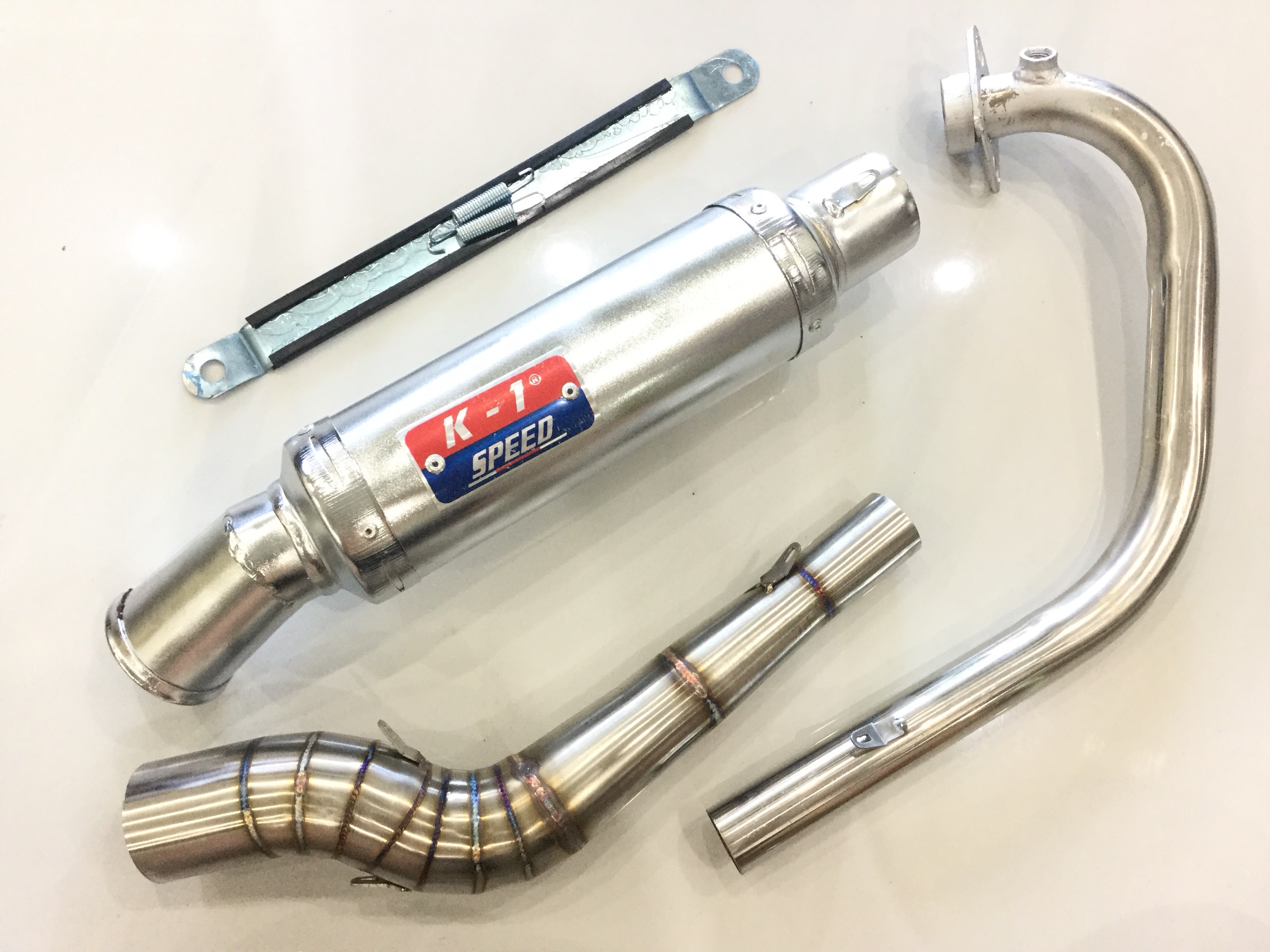 Pô K1 TRẮNG cong 2 khúc inox 304 gắn wave, dream, sirius, axelo, exciter, winer, sonic, raider fi, satria, gsx , Sản Phẩm Chất Lượng, Gian Hàng Uy Tín, Giá Cả Cực Tốt, Mua Ngay.