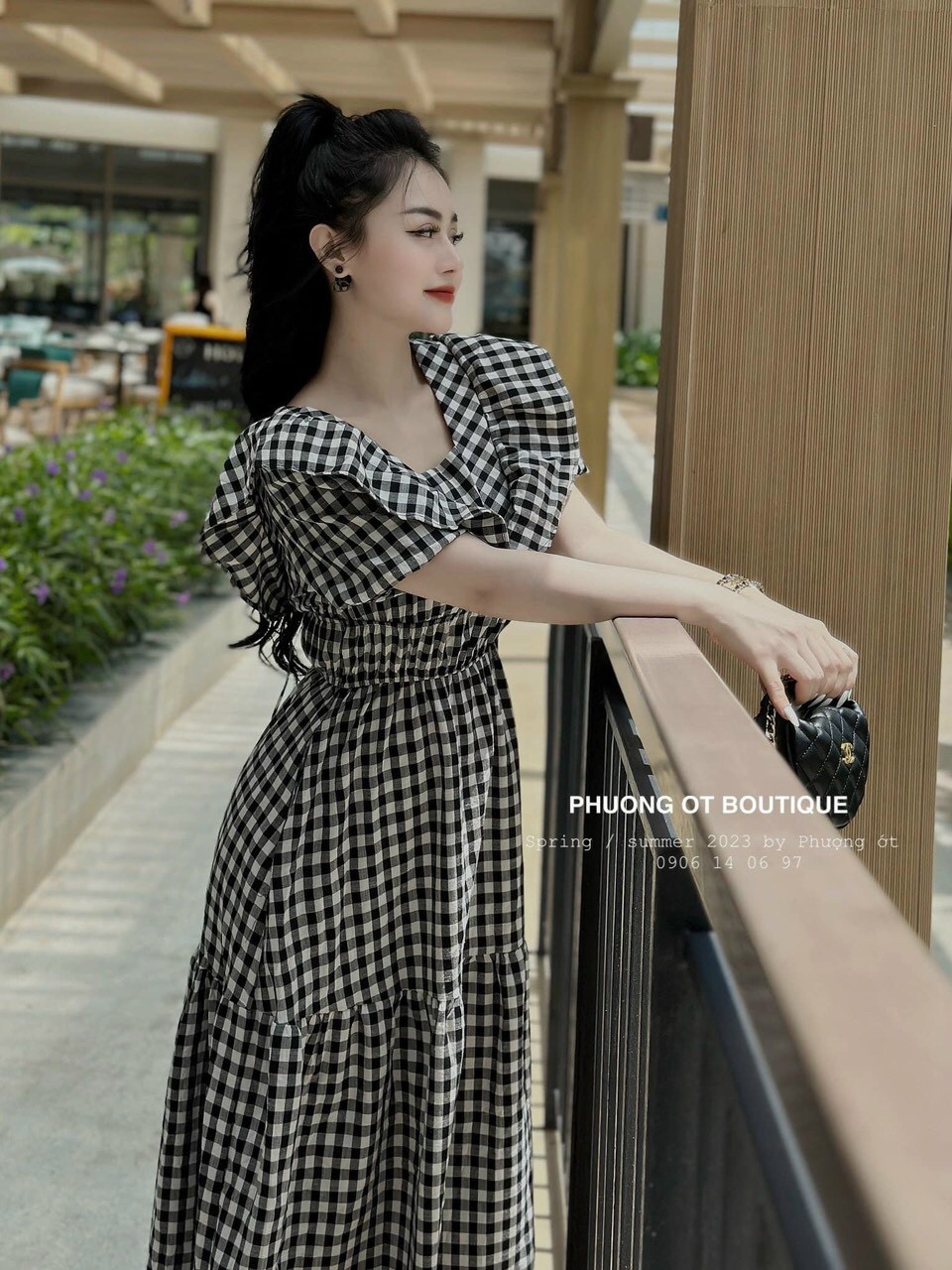 Đầm kate dáng xòe cổ bèo họa tiết caro trắng đen đơn giản trẻ trung - mtb