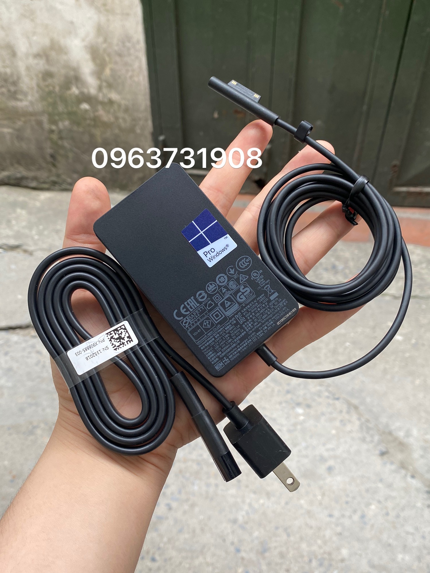 Bộ sạc Microsoft Surface Pro 3 bản gốc theo máy
