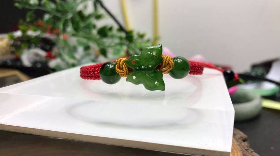 Vòng Tay Hồ Điệp Đá Ngọc Bích