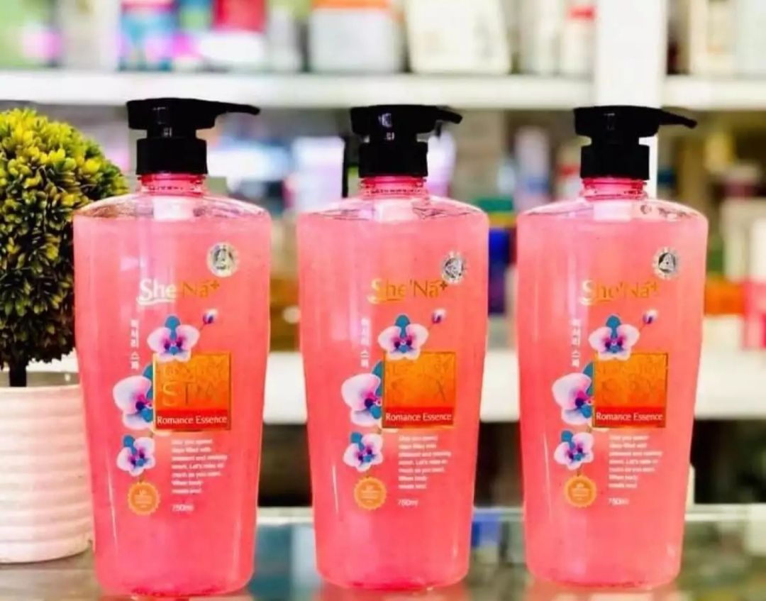 Sữa tắm hạt massaghe She'nã spa đến từ malaysia