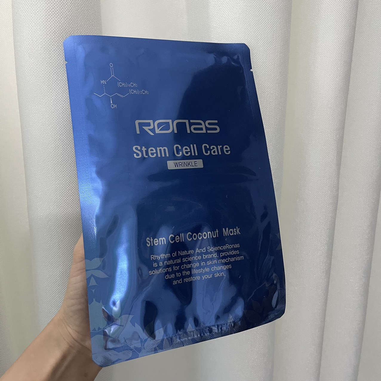MẶT NẠ PHỤC HỒI TẾ BÀO GỐC RONAS STEM CELL COCONUT MASK (hộp 5 miếng)