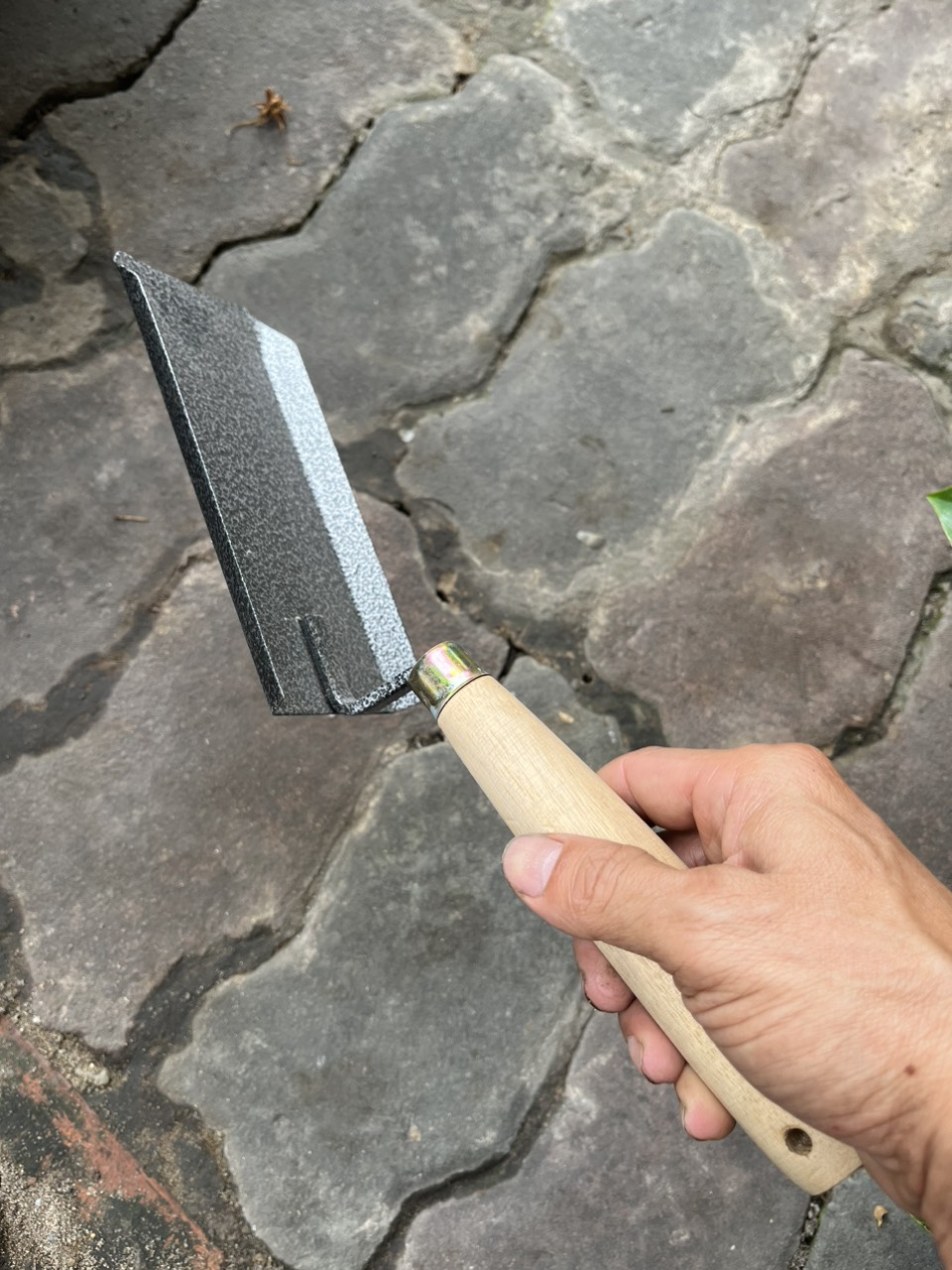 Xẻng xúc đất làm vườn-Thép sơn tĩnh điện cán gỗ