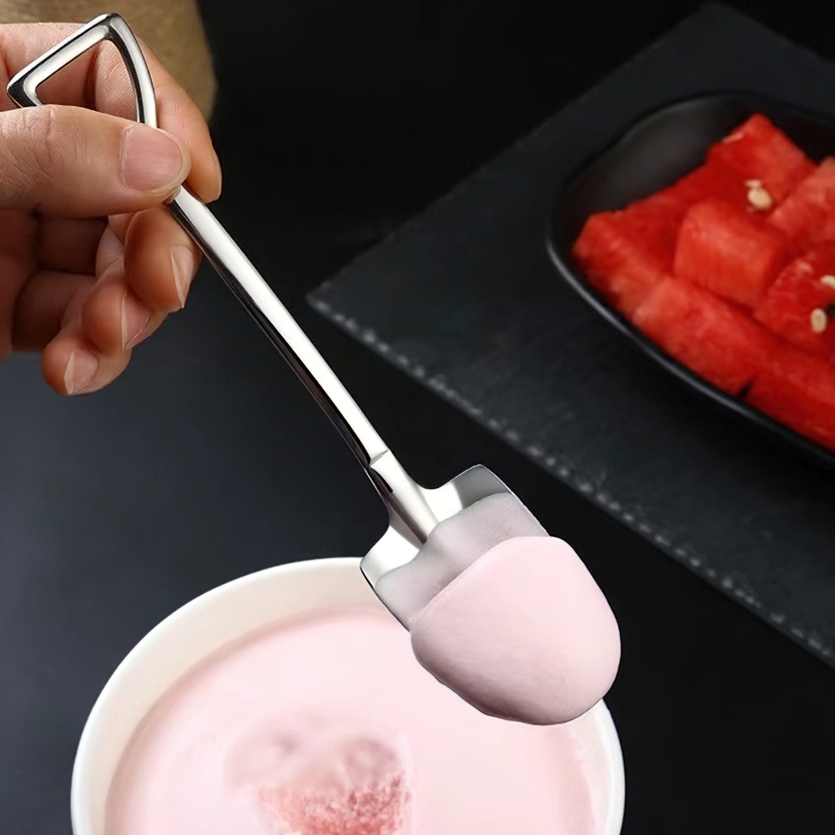 Creative stainless steel shovel-shaped spoon