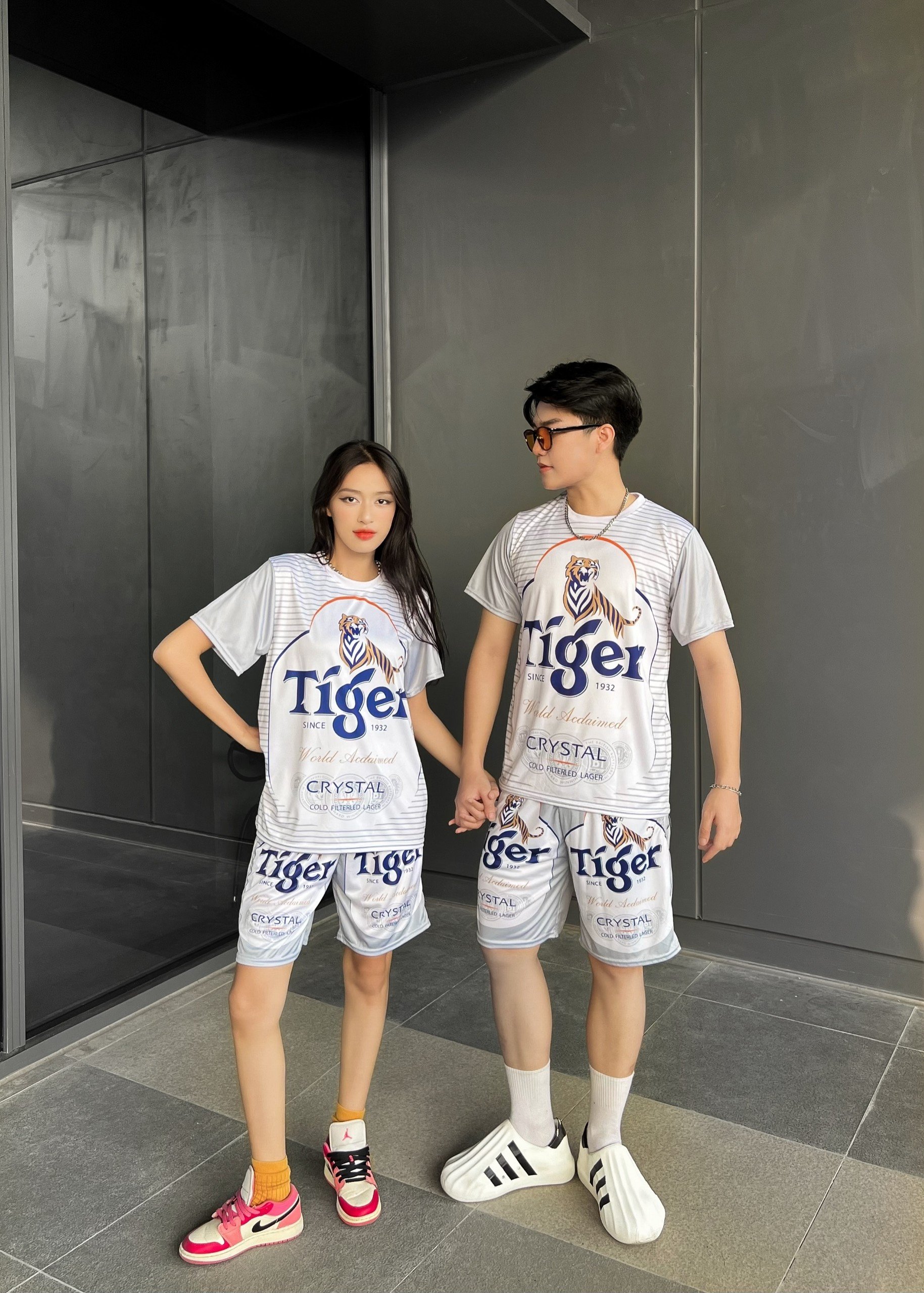 Bộ Đồ Nữ chất vải thun lạnh Thời Trang ,Đồ bộ Nữ BIA TIGER BẠC mùa hè Dáng Thể Thao Độ Co Giãn Nhẹ Bộ Thể Thao Mang Phong Cách Hàn Quốc - Đỗ Thiện Unisex