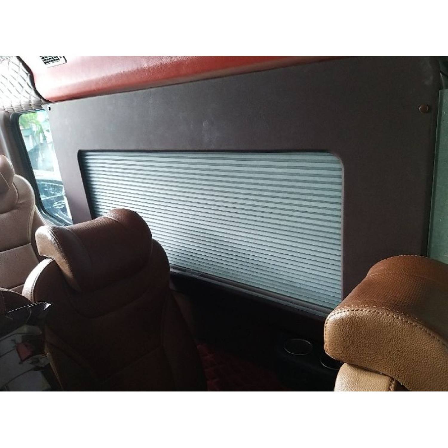 rèm cơ hoặc điện cho xe limousine