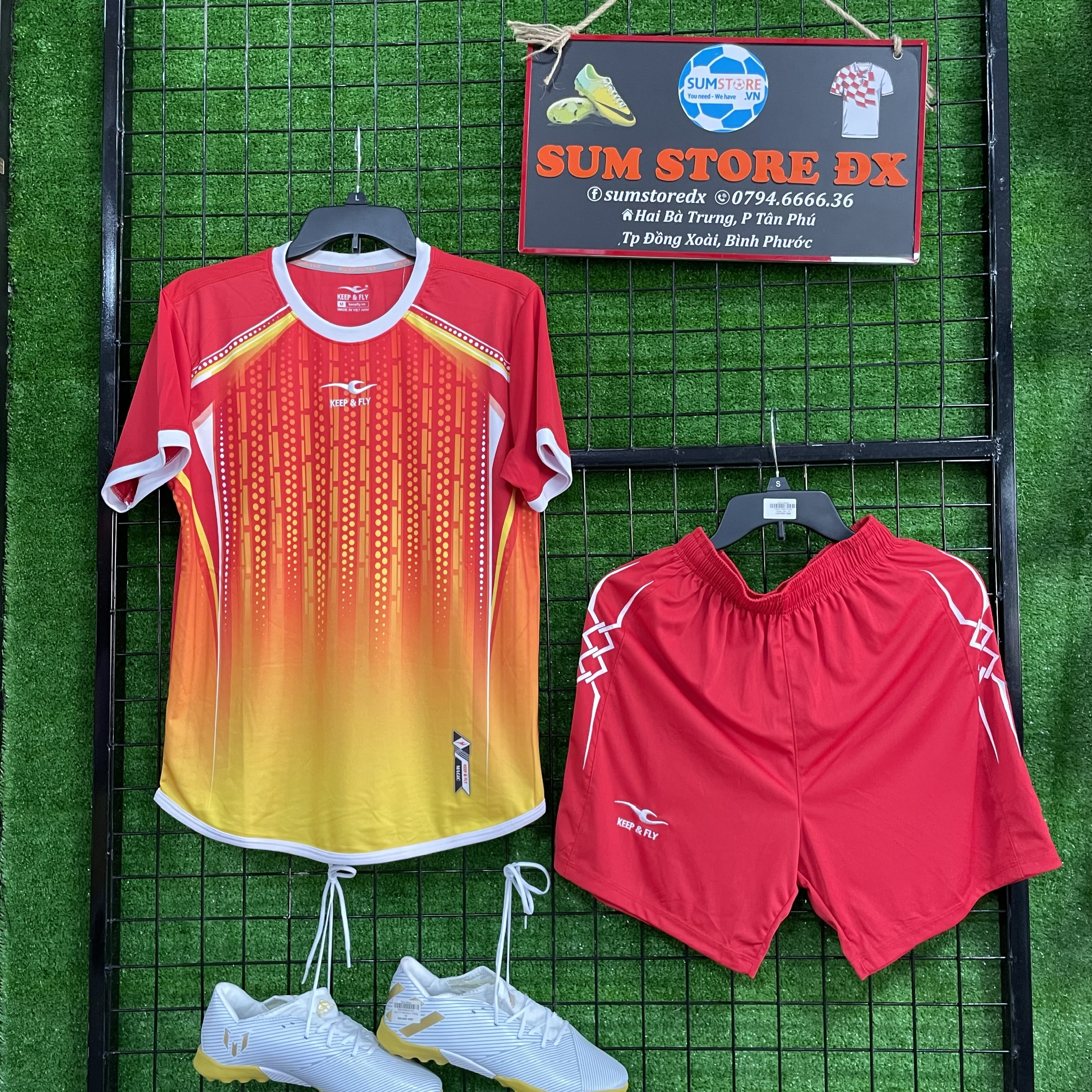 Đồ Đá Banh Không LoGo Keep FLy Magic Đỏ–Áo Bóng Đá, Đồ Thể Thao Nam Nữ Mẫu Mới