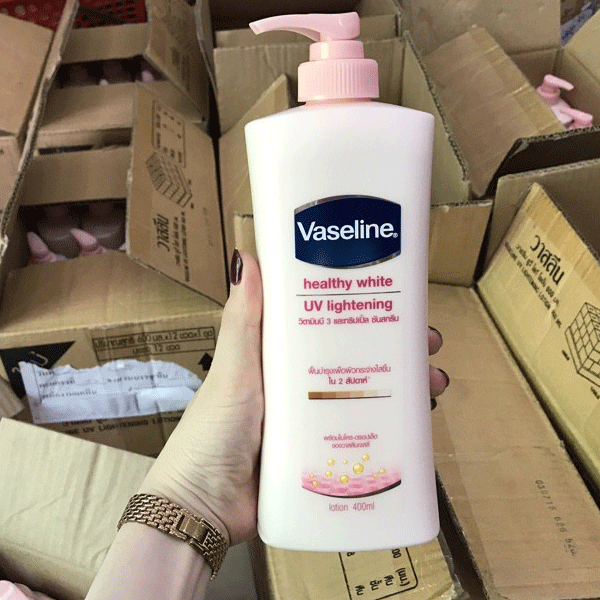 Sữa dưỡng thể trắng da Vaseline 400ml thailan