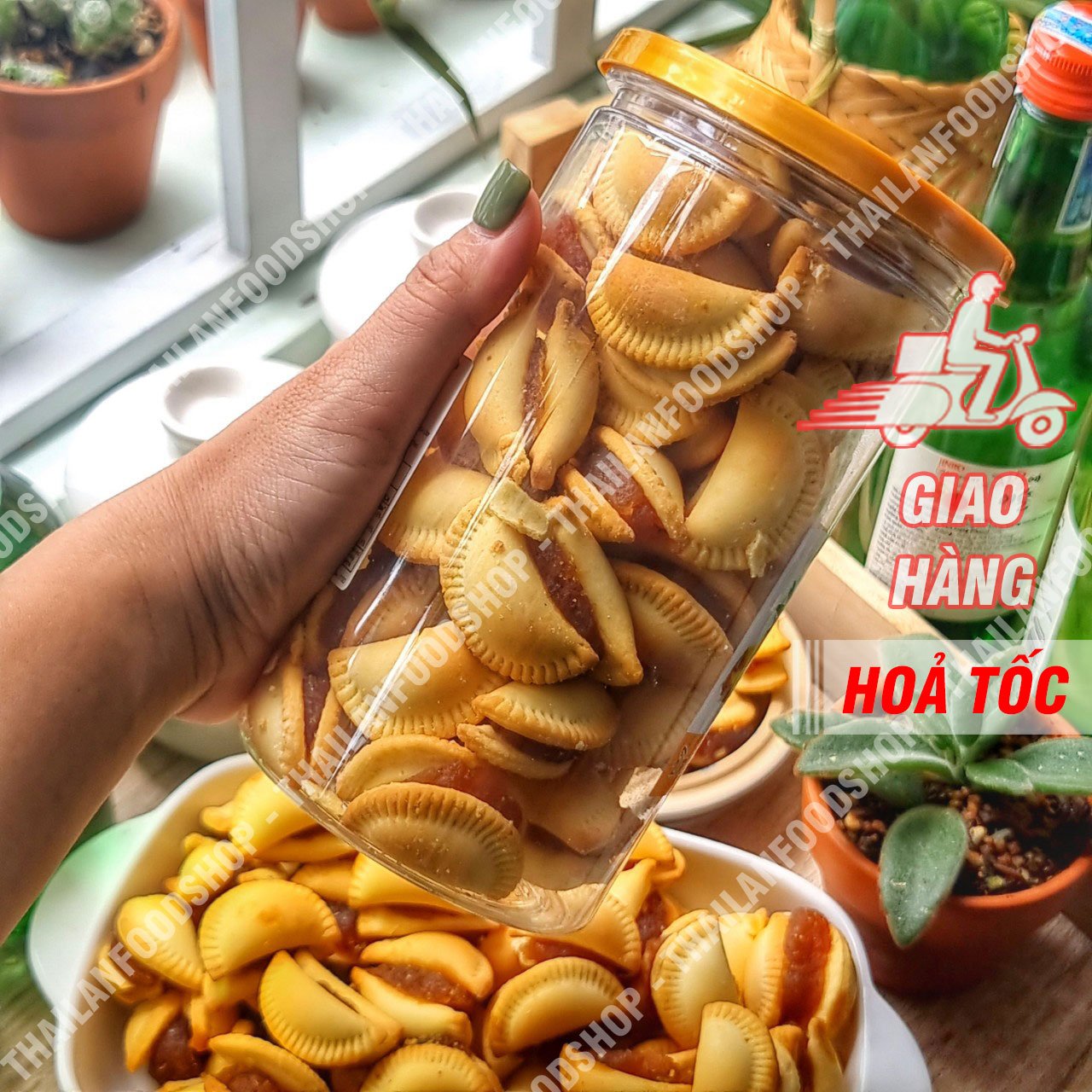 Bánh Sò Nhân Khóm Thái Lan - Lon 350gr