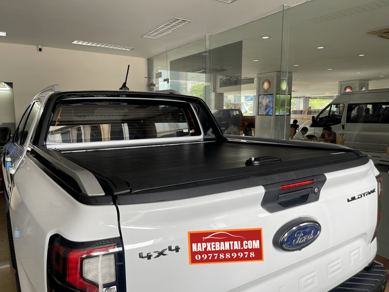 NẮP THÙNG CUỘN CƠ FORD RANGER 2023 CAO CẤP (CHƯA BAO GỒM THANH THỂ THAO)