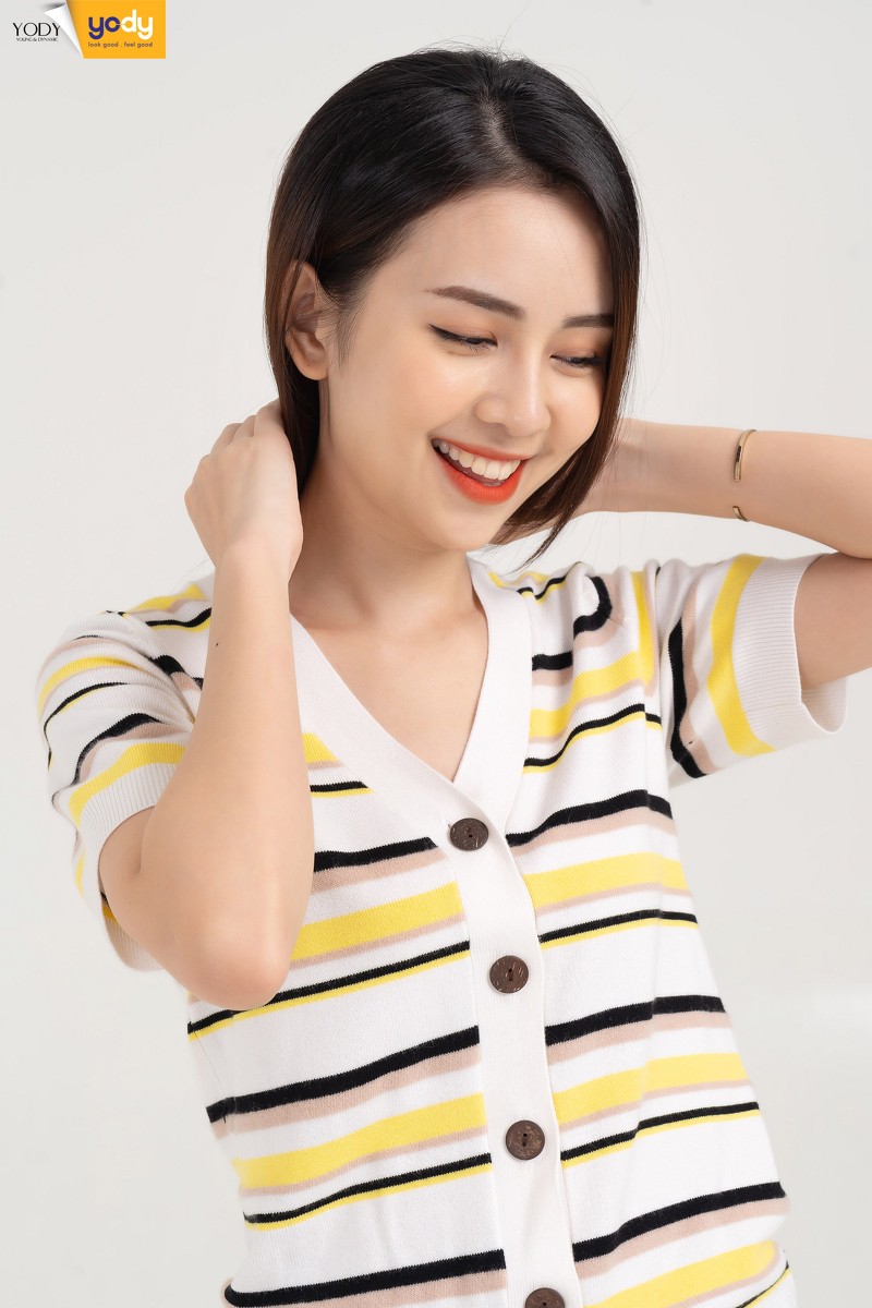 Áo Len Kẻ Cộc Tay Cúc Nẹp YODY