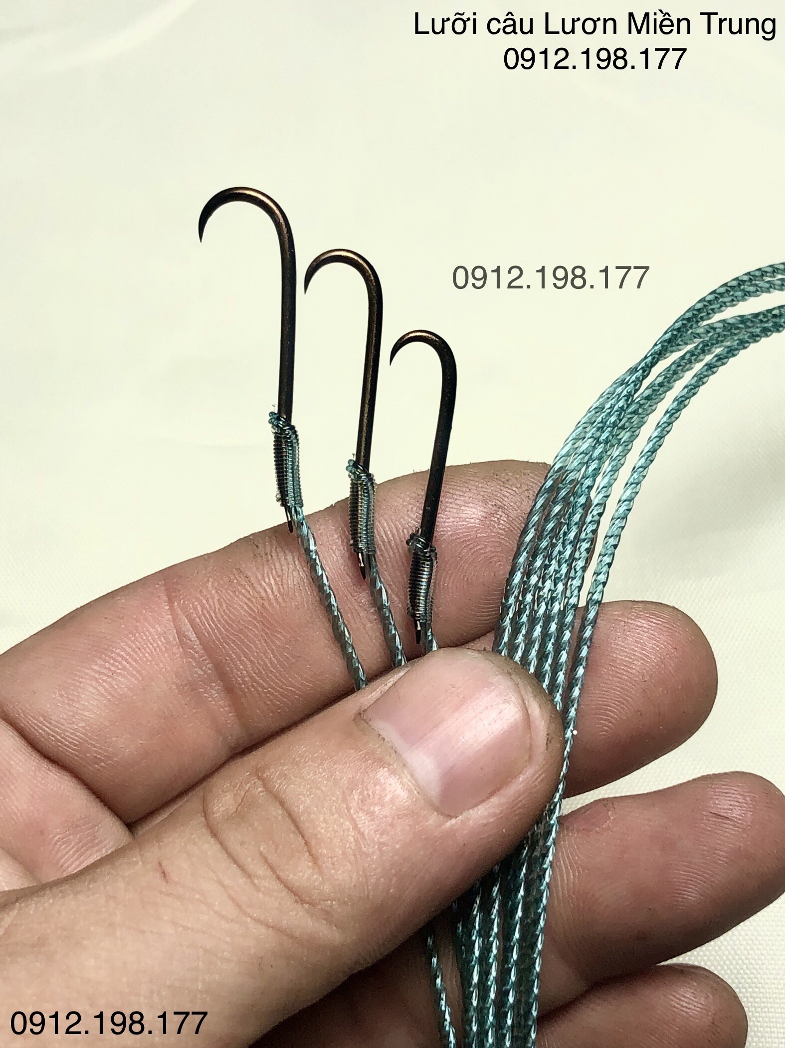 Bộ lưỡi câu lươn thép tóm dây sẵn-