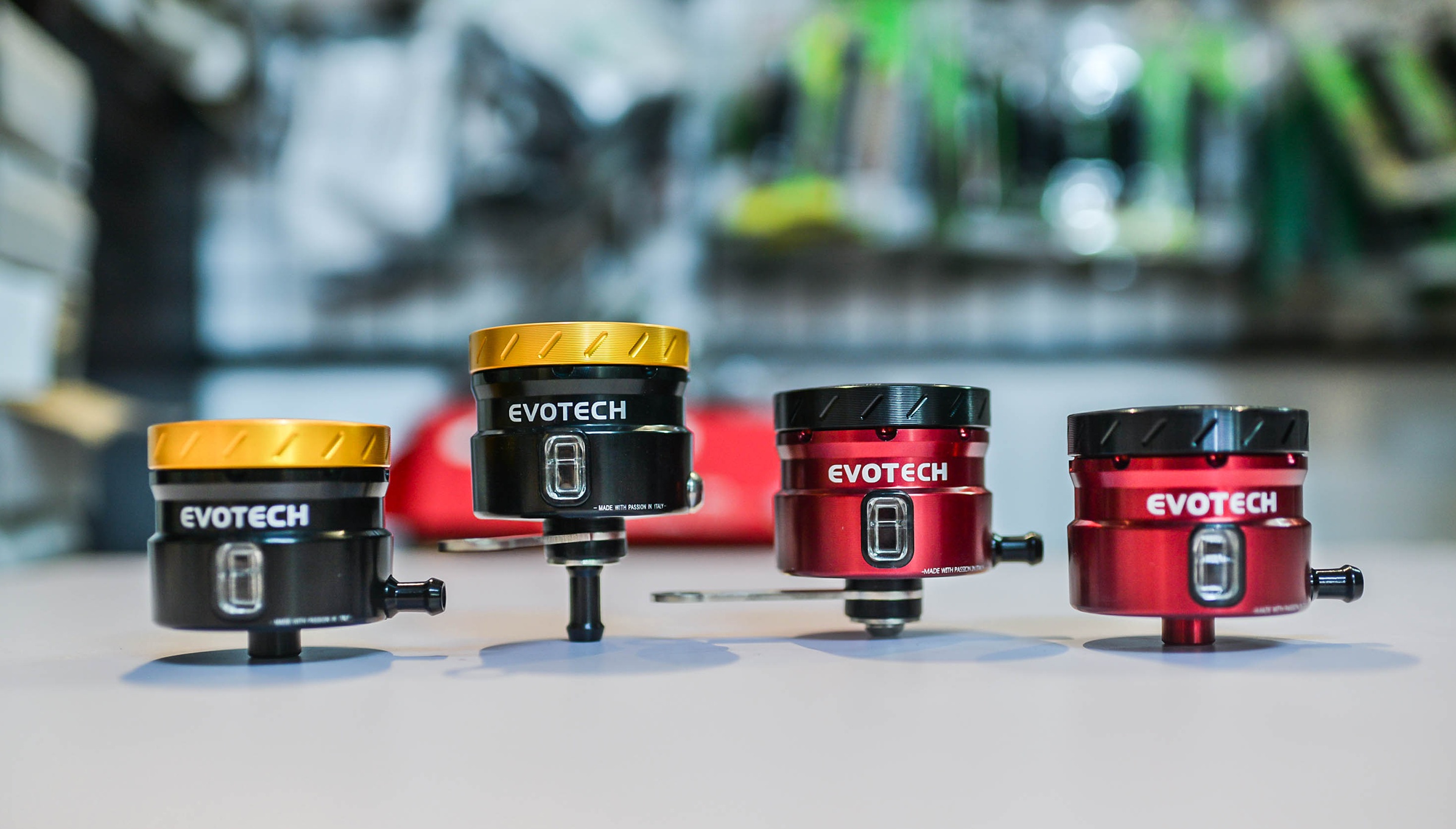 Bình dầu EVOTECH xe máy