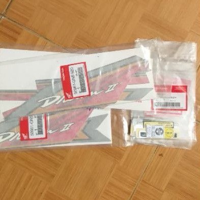 Tem xe DREAM thái Tặng kèm bộ tem thông số ( -7%)