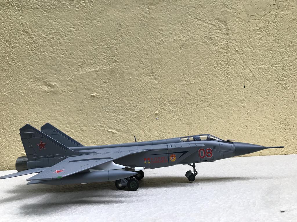 Mô hình máy bay MIG-31 Fighter 1:72
