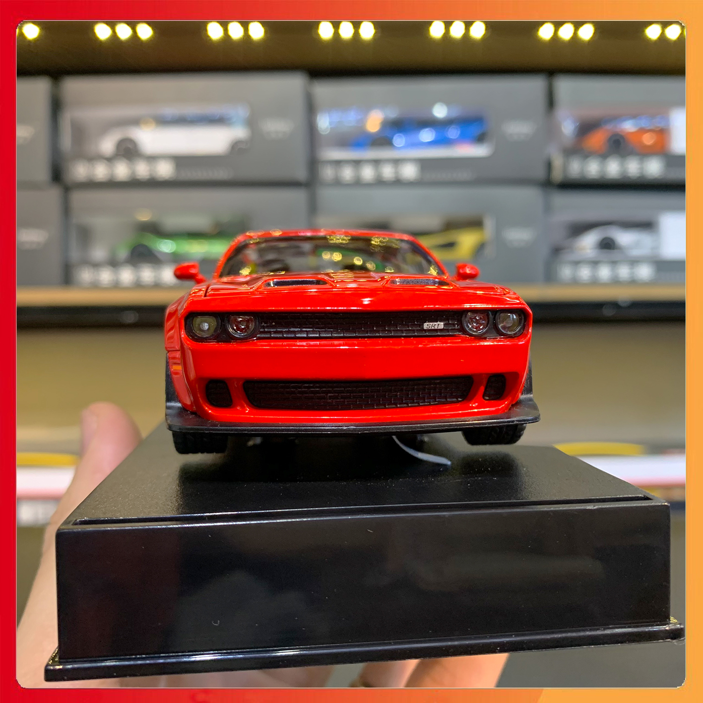 Mô hình xe Dodge Challenger SRT Hellcat 2023 tỉ lệ 1:32 Double Horses