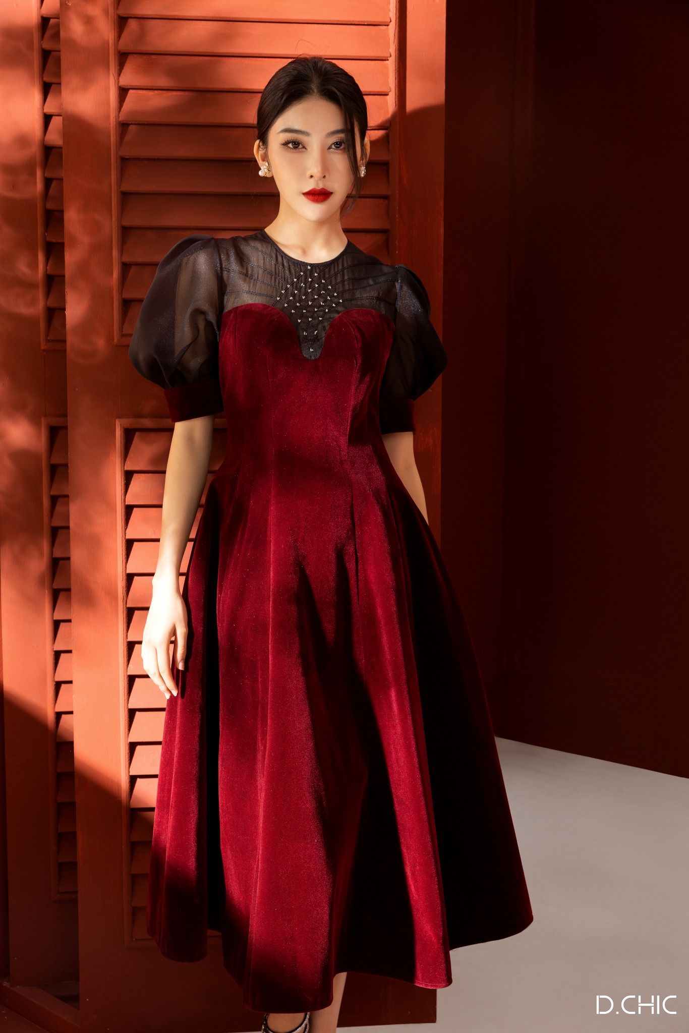 D.CHIC Váy nhung ngực phối tơ trần trám MS: 2813237