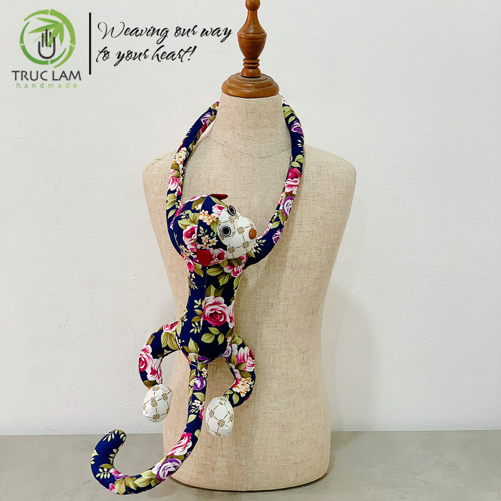 Đồ Chơi Cho Bé Thú Nhồi Bông Hình Con Khỉ Tay Dài Đeo Cổ Có Khuy Bấm Vải Hoa Bông Gòn Cao Cấp – Trúc Lâm Handmade